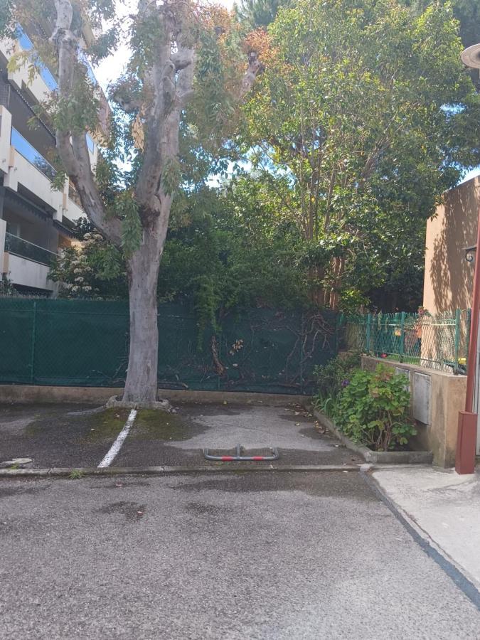 Rez-De-Jardin Grand Studio Apartment Cros-de-Cagnes Exterior photo