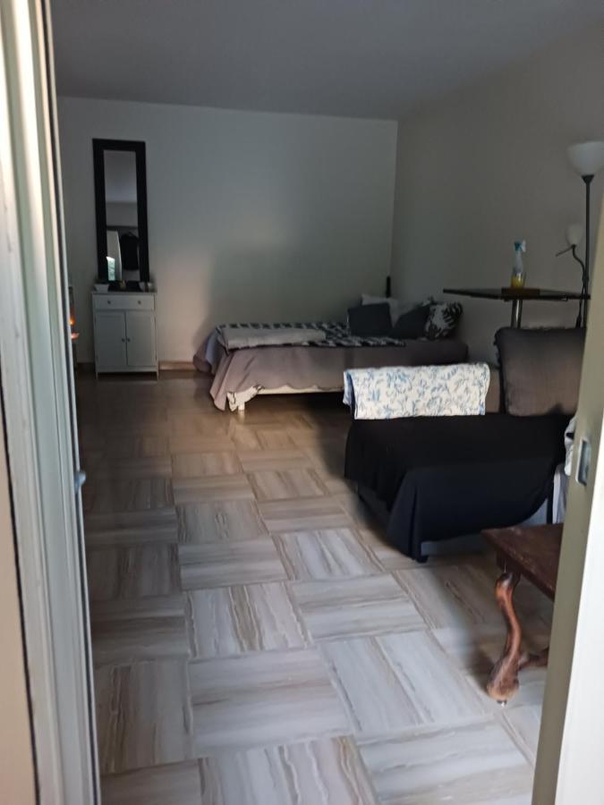 Rez-De-Jardin Grand Studio Apartment Cros-de-Cagnes Exterior photo